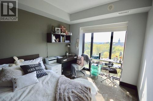 1113 - 1235 Richmond Street, London, ON - Indoor Photo Showing Bedroom