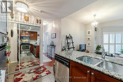 204 - 8 Maison Parc Court, Vaughan, ON - Indoor Photo Showing Kitchen With Stainless Steel Kitchen With Double Sink