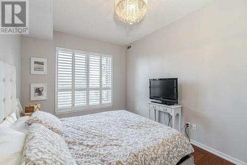 204 - 8 Maison Parc Court, Vaughan, ON - Indoor Photo Showing Bedroom