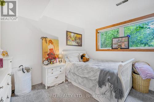 246044 County Rd 16 Road, Mono, ON - Indoor Photo Showing Bedroom