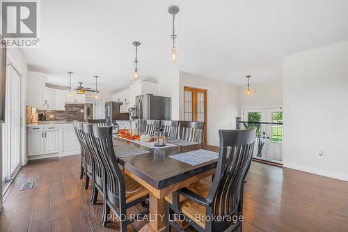 246044 County Rd 16 Road, Mono, ON - Indoor Photo Showing Dining Room