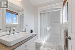 Ensuite Bathroom - 