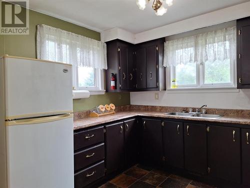 10 Gull Pond Road, Gull Pond, NL - Indoor Photo Showing Kitchen With Double Sink