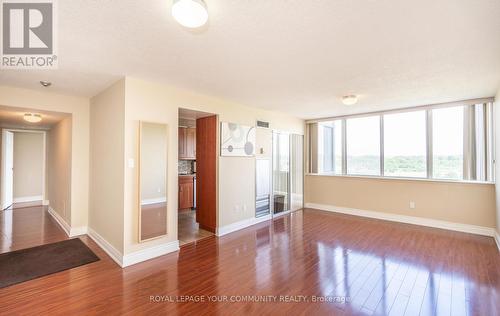 1009 - 10 Markbrook Lane, Toronto, ON - Indoor Photo Showing Other Room