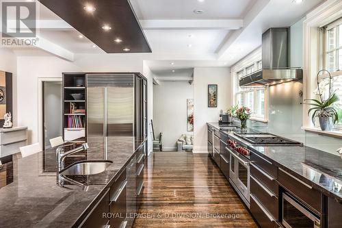 188 Glencairn Avenue, Toronto, ON - Indoor Photo Showing Kitchen With Upgraded Kitchen