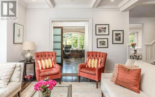 188 Glencairn Avenue, Toronto, ON - Indoor Photo Showing Living Room