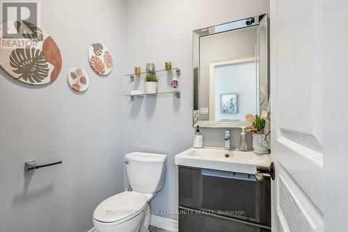 54 Butterwood Lane, Whitchurch-Stouffville (Stouffville), ON - Indoor Photo Showing Bathroom