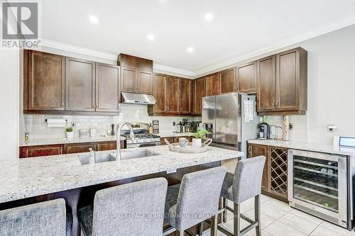 54 Butterwood Lane, Whitchurch-Stouffville (Stouffville), ON - Indoor Photo Showing Kitchen