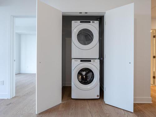 Salle de lavage - 920-200 Rue Marie-Charles-Le Moyne, Longueuil (Le Vieux-Longueuil), QC - Indoor Photo Showing Laundry Room