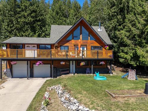 2943 Hopwood Road, North Shuswap, BC 