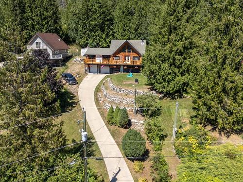 2943 Hopwood Road, North Shuswap, BC 