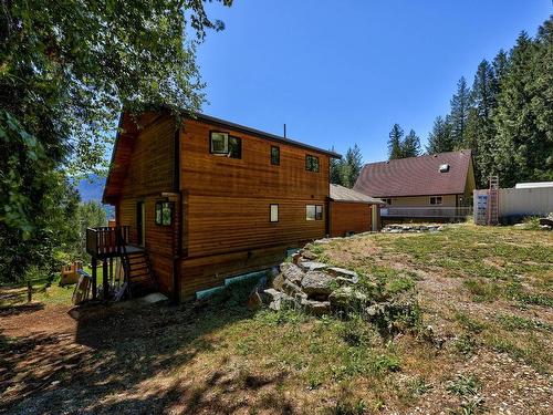 2943 Hopwood Road, North Shuswap, BC 