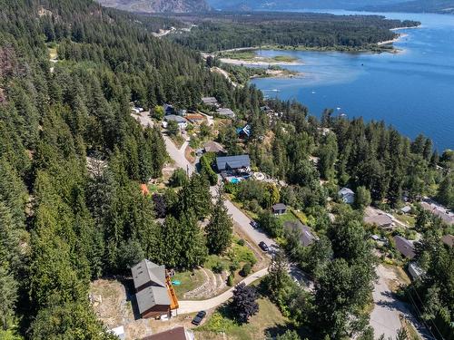 2943 Hopwood Road, North Shuswap, BC 