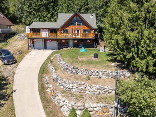 2943 Hopwood Road, North Shuswap, BC 