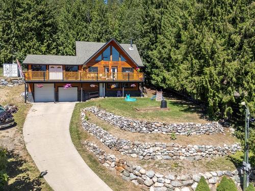 2943 Hopwood Road, North Shuswap, BC 