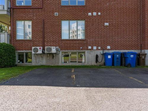 Stationnement - 1-7490 Rue Lautrec, Brossard, QC - Outdoor