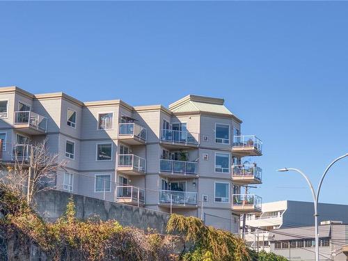 302-315 Hecate St, Nanaimo, BC - Outdoor With Balcony