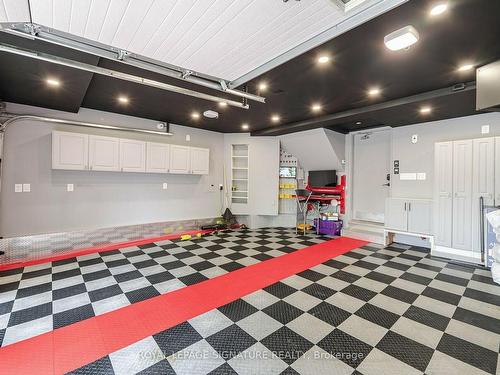 30 Stone St, Halton Hills, ON - Indoor Photo Showing Garage