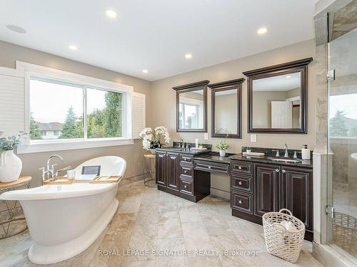 30 Stone St, Halton Hills, ON - Indoor Photo Showing Bathroom