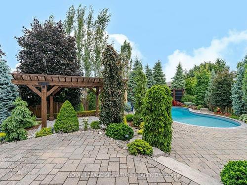 30 Stone St, Halton Hills, ON - Outdoor With In Ground Pool