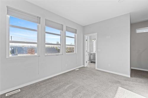 4077 28 Street, Vernon, BC - Indoor Photo Showing Other Room