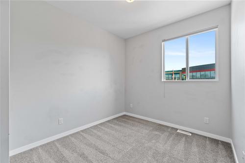 4077 28 Street, Vernon, BC - Indoor Photo Showing Other Room