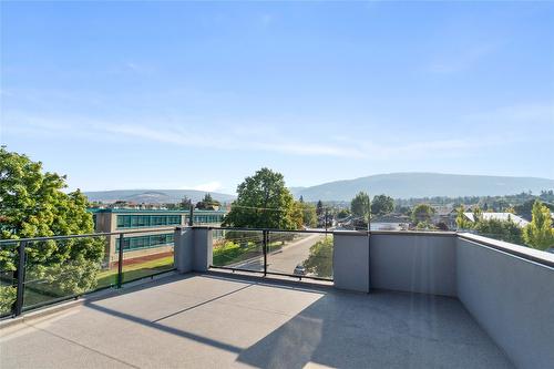 4077 28 Street, Vernon, BC - Outdoor With Balcony With View