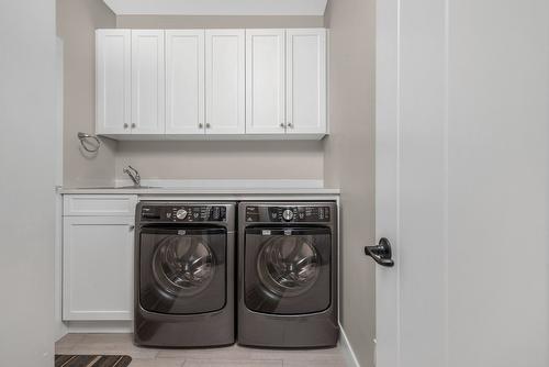 4016 Terrapin Place, Vernon, BC - Indoor Photo Showing Laundry Room