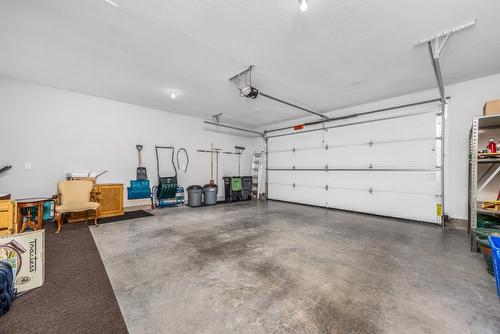 4016 Terrapin Place, Vernon, BC - Indoor Photo Showing Garage