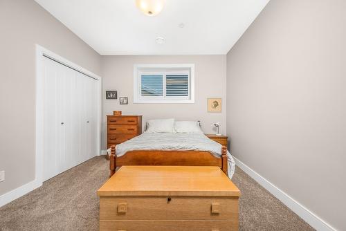 4016 Terrapin Place, Vernon, BC - Indoor Photo Showing Bedroom