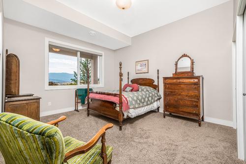 4016 Terrapin Place, Vernon, BC - Indoor Photo Showing Bedroom