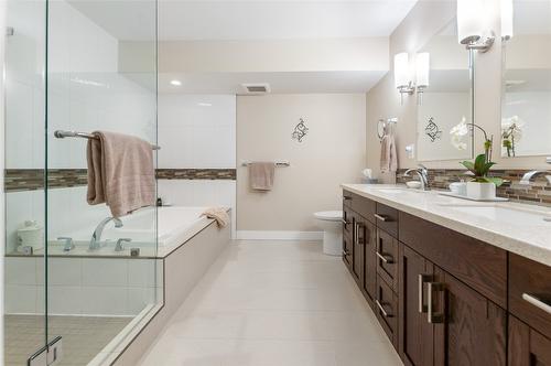 2356 Gammon Road, Naramata, BC - Indoor Photo Showing Bathroom