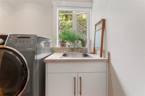 2356 Gammon Road, Naramata, BC - Indoor Photo Showing Laundry Room