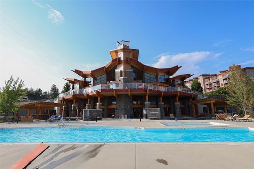 408-3205 Skyview Lane, West Kelowna, BC - Outdoor With In Ground Pool