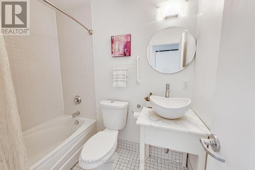 209 - 32 Stewart Street, Toronto, ON - Indoor Photo Showing Bathroom