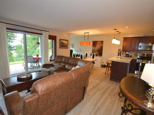 Salon - 1-300 Rue Du Mont-Plaisant, Mont-Tremblant, QC - Indoor Photo Showing Living Room