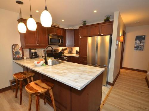 Kitchen - 1-300 Rue Du Mont-Plaisant, Mont-Tremblant, QC - Indoor Photo Showing Kitchen