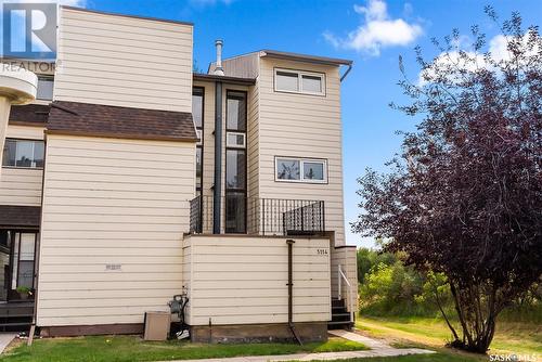 5114 10Th Avenue, Regina, SK - Outdoor