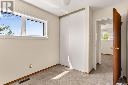 5114 10Th Avenue, Regina, SK - Indoor Photo Showing Other Room