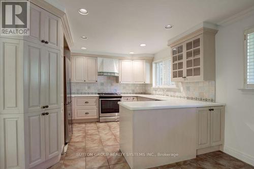 1460 Halyard Court, Mississauga, ON - Indoor Photo Showing Kitchen