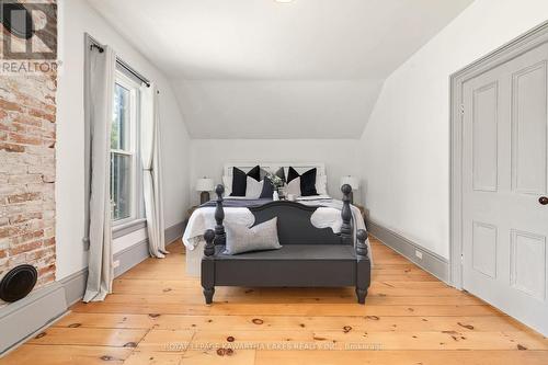 41 Bond St Street W, Kawartha Lakes (Lindsay), ON - Indoor Photo Showing Bedroom