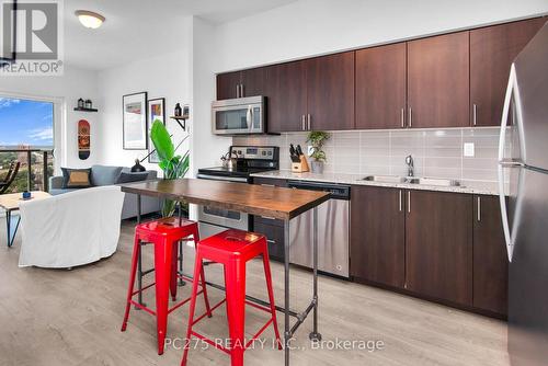 2708 - 1410 Dupont Street, Toronto (Dovercourt-Wallace Emerson-Junction), ON - Indoor Photo Showing Kitchen With Double Sink