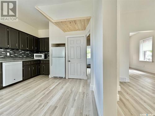 24 Agricultural Avenue, Yorkton, SK - Indoor Photo Showing Kitchen