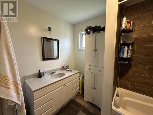 34 Rue Des Pins, Dubreuilville, ON - Indoor Photo Showing Bathroom