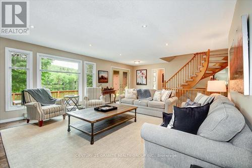 1170-A Dam Road, Hastings Highlands, ON - Indoor Photo Showing Living Room