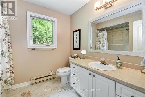 1170-A Dam Road, Hastings Highlands, ON - Indoor Photo Showing Bathroom