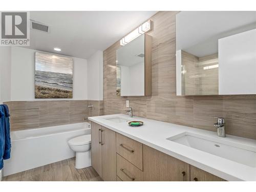 1588 Ellis Street Unit# 909, Kelowna, BC - Indoor Photo Showing Bathroom