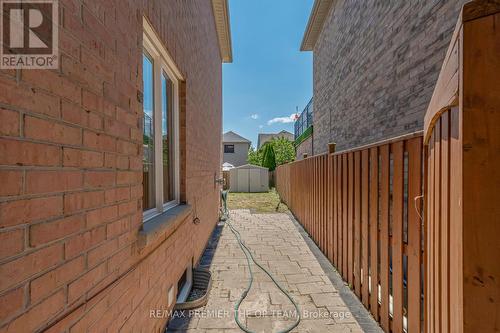 49 Queen Isabella Crescent, Vaughan (Vellore Village), ON - Outdoor