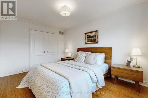 10 - 10 Post Oak Drive, Richmond Hill, ON - Indoor Photo Showing Bedroom