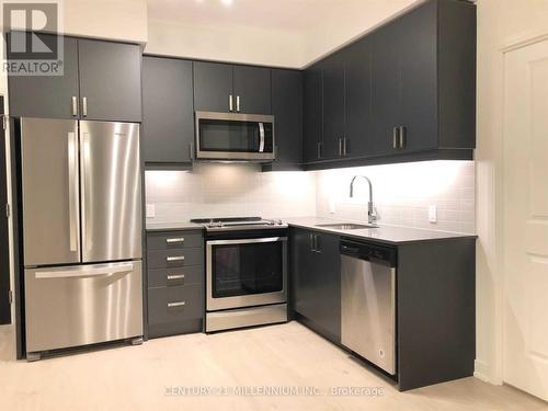 3408 - 8 Nahani Way, Mississauga, ON - Indoor Photo Showing Kitchen With Upgraded Kitchen